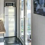 Front In With Wifi