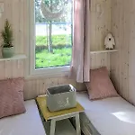 بيت للعطل Front In With Wifi ريفال